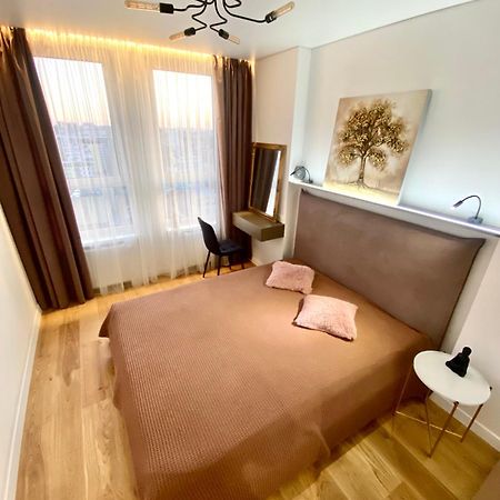 View Apartment Семицвіт Leópolis Exterior foto